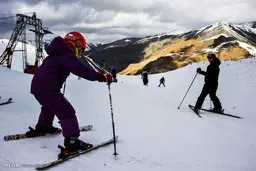 پیست بین المللی دیزین پس از یک سال تعطیلی، دوباره بازگشایی شد |  عدم رعایت استانداردسازی توسط پیمانکار سک سال پیست را پلمب کرده بود