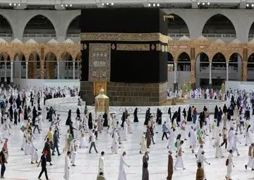 هشدار درباره خطرات اعزام حجاج؛ درخواست تجدیدنظر فوری در تصمیم‌ها