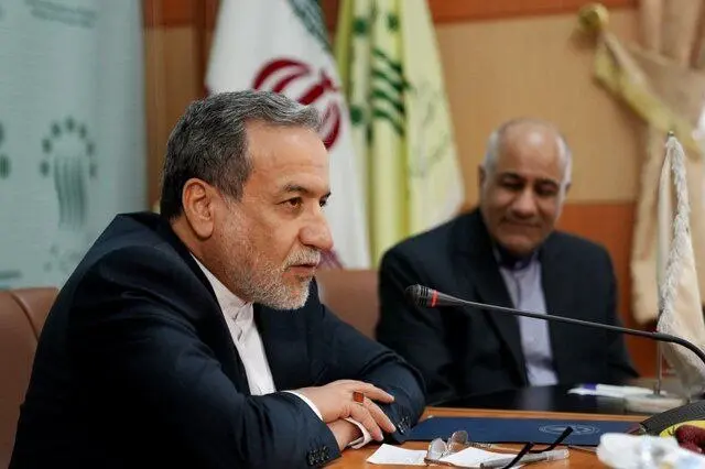 عراقچی: ایران حق داشتن چرخه کامل سوخت هسته‌ای را دارد