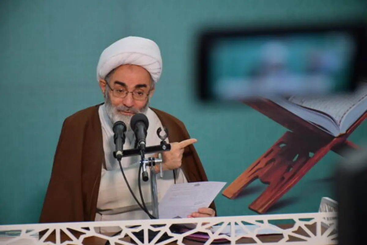فقر، گرانی، فساد، سیل و سلطه ظالمان امتحان الهی است 