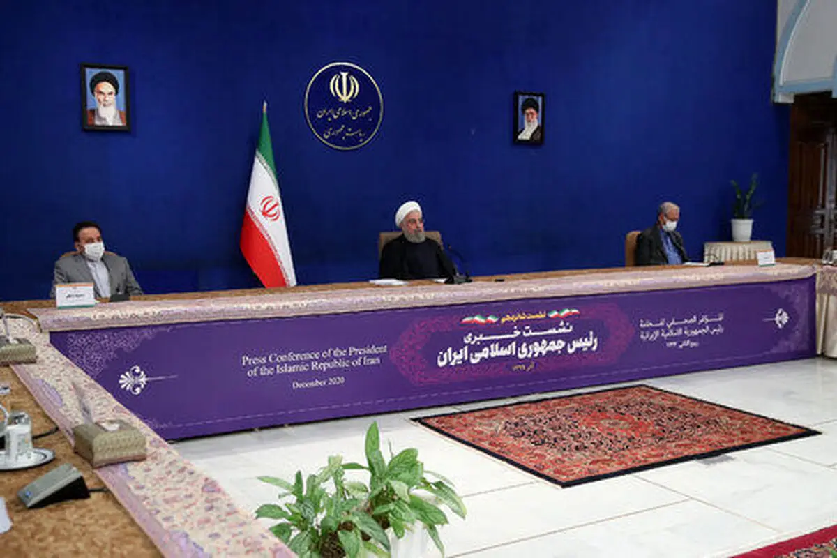روحانی  |   چرا کسی که به دولت فحاشی می‌کند تشویق می‌شود؟