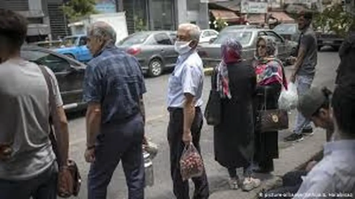  فعالیت کلیه اجتماعات، باشگاه‌های ورزشی، کافه‌ها و قهوه‌خانه‌های سنتی در تهران تعطیل شدند
