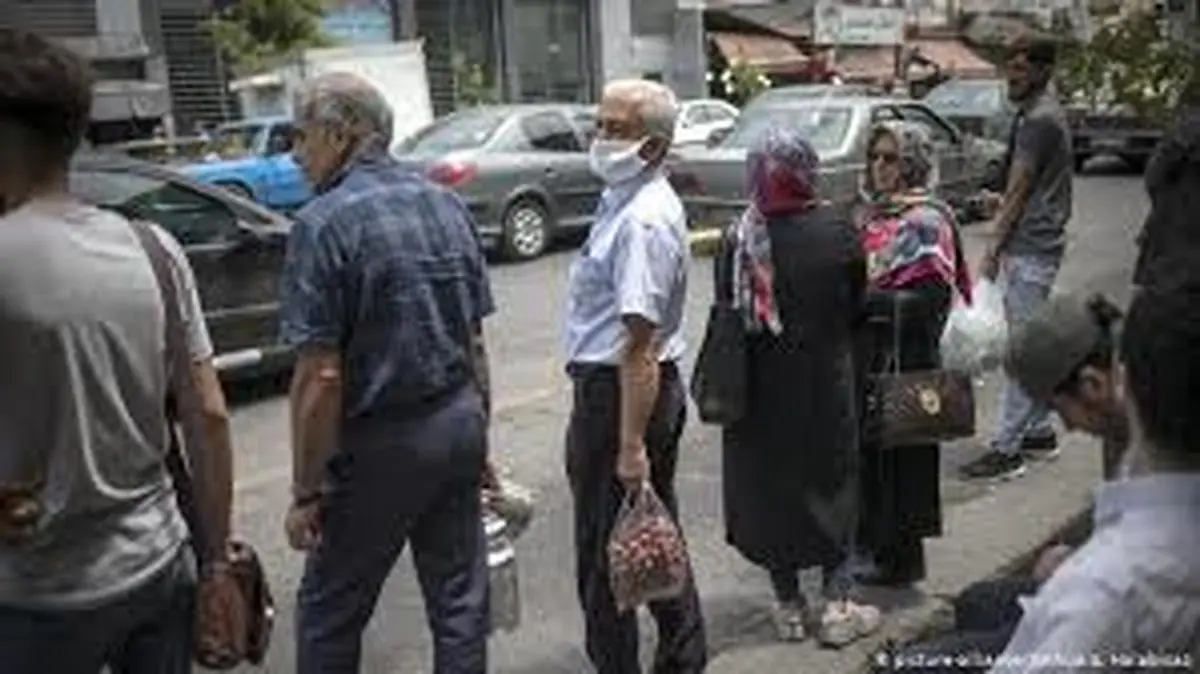  فعالیت کلیه اجتماعات، باشگاه‌های ورزشی، کافه‌ها و قهوه‌خانه‌های سنتی در تهران تعطیل شدند
