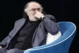  آبرویم را با سر سوزن جمع کردم و با بازی نقش های بی ارزش نمی برم 