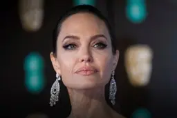 آنجلینا جولی هم به زنان ایرانی پیوست + عکی