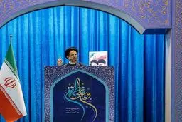  خطیب موقت نماز جمعه تهران:  بسیاری از اعتراضات امروز ما به عدم شایسته‌سالاری بازمی‌گردد!