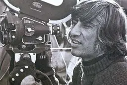 آری وی ما همه را آینه‌داری کرد!