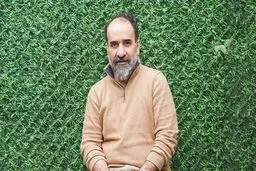 رضا امیرخانی در دماوند سقوط کرد+اولین ویدئو از لحظه‌ی سقوط