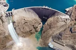 
 دو هفته است کسی نمی‌داند پشت سدها چقدر آب هست | وزارت نیرو: تکذیب می کنیم
