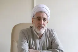 
 استاد حوزه و دانشگاه | حجت الاسلام فیرحی در آی سی یو بستری شد
