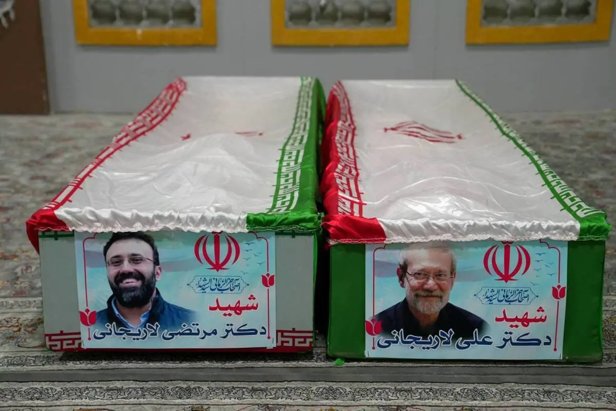 اولین تصویر از تابوت علی لاریجانی در کنار فرزندش در معراج شهدای تهران 