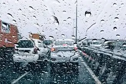 رگبار باران و کاهش نسبی دما در ۱۳ استان