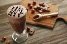 دیگه از بیرون شیک نوتلا نخر خودت تو خونه درست کن! | طرز تهیه شیک نوتلا +ویدیو