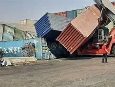 دستور تخلیه فوری کالاهای خطرناک در بندر شهید رجایی | همه کانتینرها خارج شوند