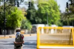 مخالفت ترامپ با ادامه قرنطینه