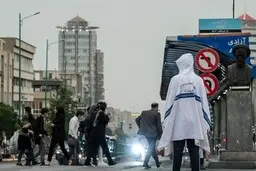 هشدارهای پلیس برای رانندگی در معابر پایتخت در برف و باران