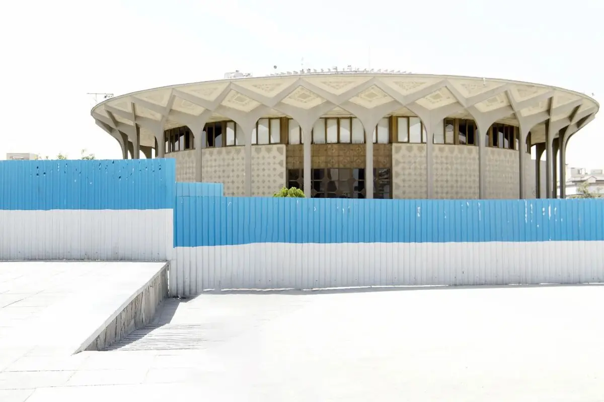 ماجرای حصارکشی تئاتر شهر چیست؟