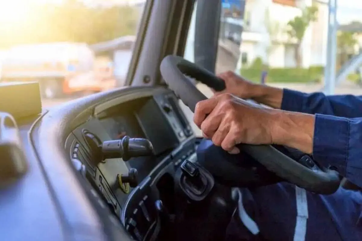 تغییر در سهم بیمه رانندگان حمل‌ونقل | کاهش سهم پرداختی و جبران از محل بارنامه و صورت‌وضعیت