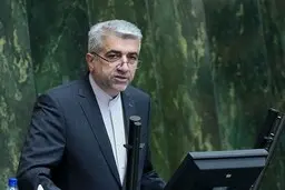 وزیر نیرو: صادرات خالص برق تنها ۵۰۰ مگاوات است؛ یعنی نه تنها صادراتی نداریم بلکه برق هم وارد می‌کنیم | هر یک بیت‌کوین ۳۰۰ هزار مگاوات ساعت انرژی لازم دارد یعنی باید برق یک شبانه روز ۳۰ هزار مسکن را قطع کنیم
