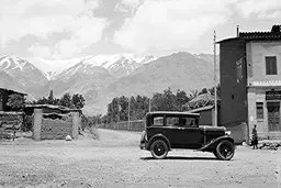 عکس بسیار قدیمی از میدان تجریش در سال 1312 | اصلا شبیه میدان تجریش الان نیست!