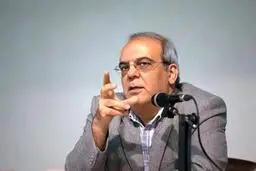 عباس عبدی: دولتی که نتواند فیلترینگ را حل کند یه رفع ناترازی انرژی نزدیک هم نمی شود
