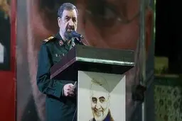محسن رضایی: مقایسه موشک و پراید نشان می دهد باید حکمروایی تغییر یابد