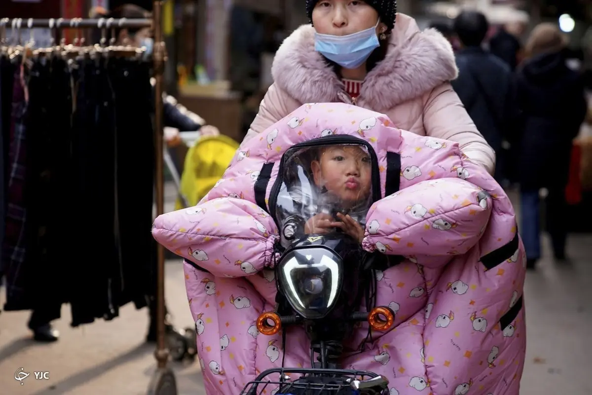 پوشش  عجیب کودکان چینی برای حفاظت از بیماری کرونا در مهدکودکها+ویدئو