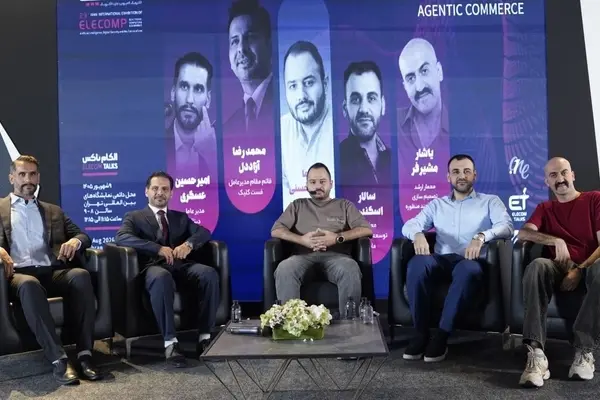 در پنل «تبلیغات در عصر سرچ‌لس و ایجنت‌کامرس» مطرح شد؛ پایان تبلیغات سنتی و حرکت برندها به‌سوی اعتماد، تجربه و تصمیم‌سازی هوش مصنوعی