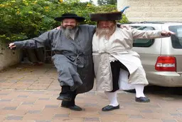 عید یهودی با حضور لگ باعومر در جبل جرمق | حرکات موزون دوباره کار دستشان می دهد؟ + ویدیو