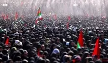 بازتاب مراسم اقامه نماز بر پیکر رهبر شهید انقلاب در آسوشیتدپرس
