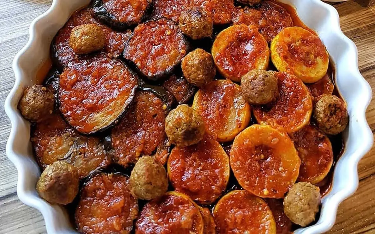  طرز تهیه خورشت بادمجان و کدو برای شام 