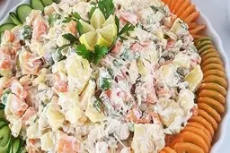 تهیه سالاد خوشمزه روسی به روش آسان