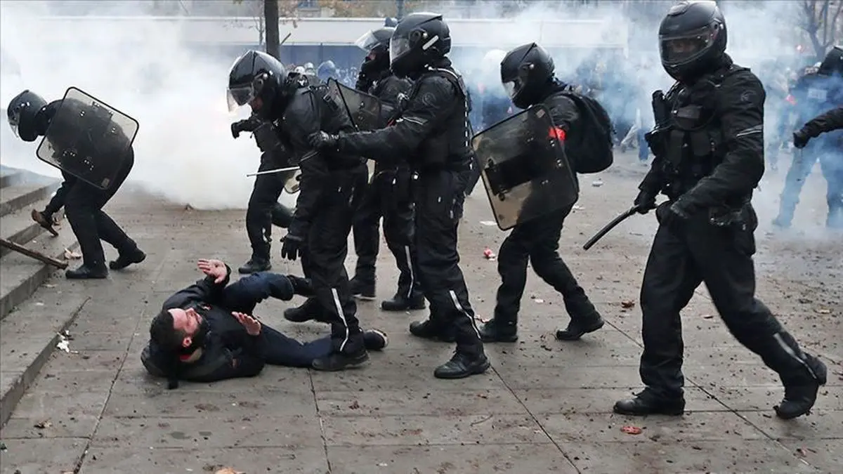 فیلمبرداری از خشونت پلیس فرانسه ممنوع
