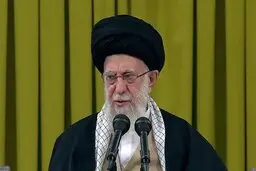 رهبر انقلاب: راه غلبه بر مشکلات اعتماد به جمهور مردم و اسلام است
