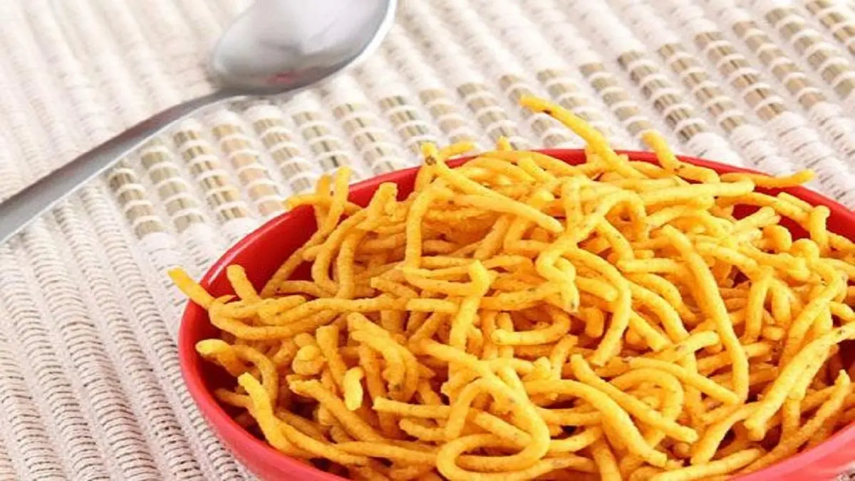 پفک خانگی؛ میانوعدهای سالم و خوشمزه | طرز تهیه پفک خانگی +ویدئو