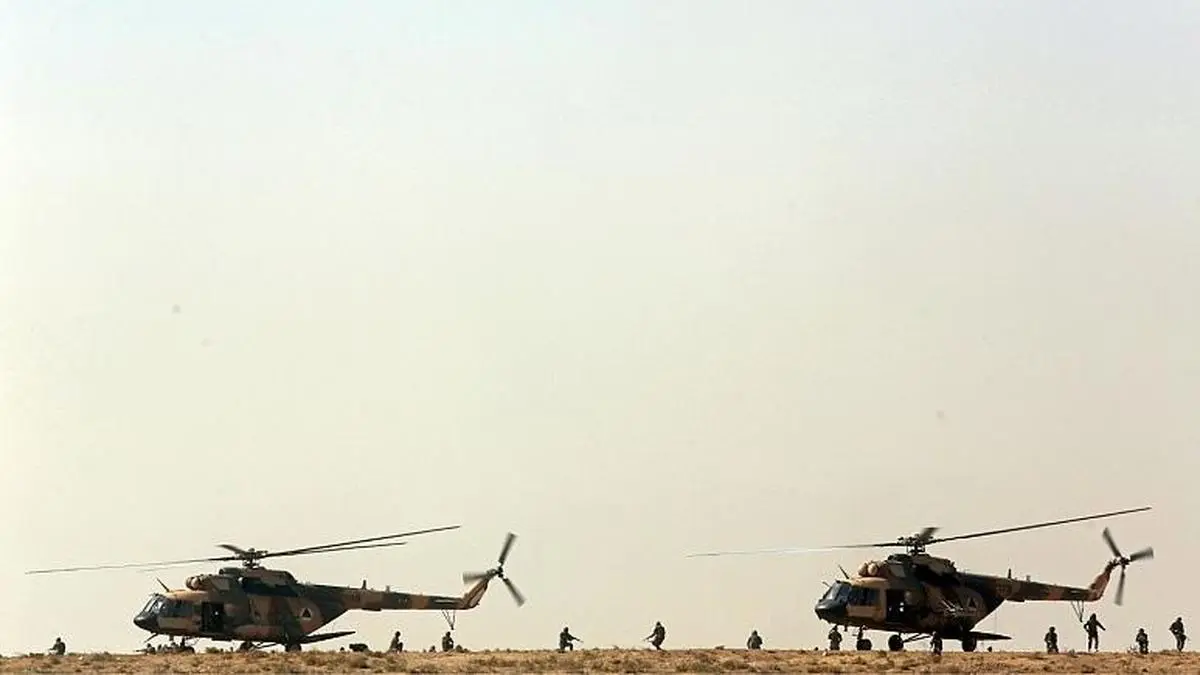 طالبان  | سرنگونی دو فروند هلی‌کوپتر نظامی ارتش افغانستان
