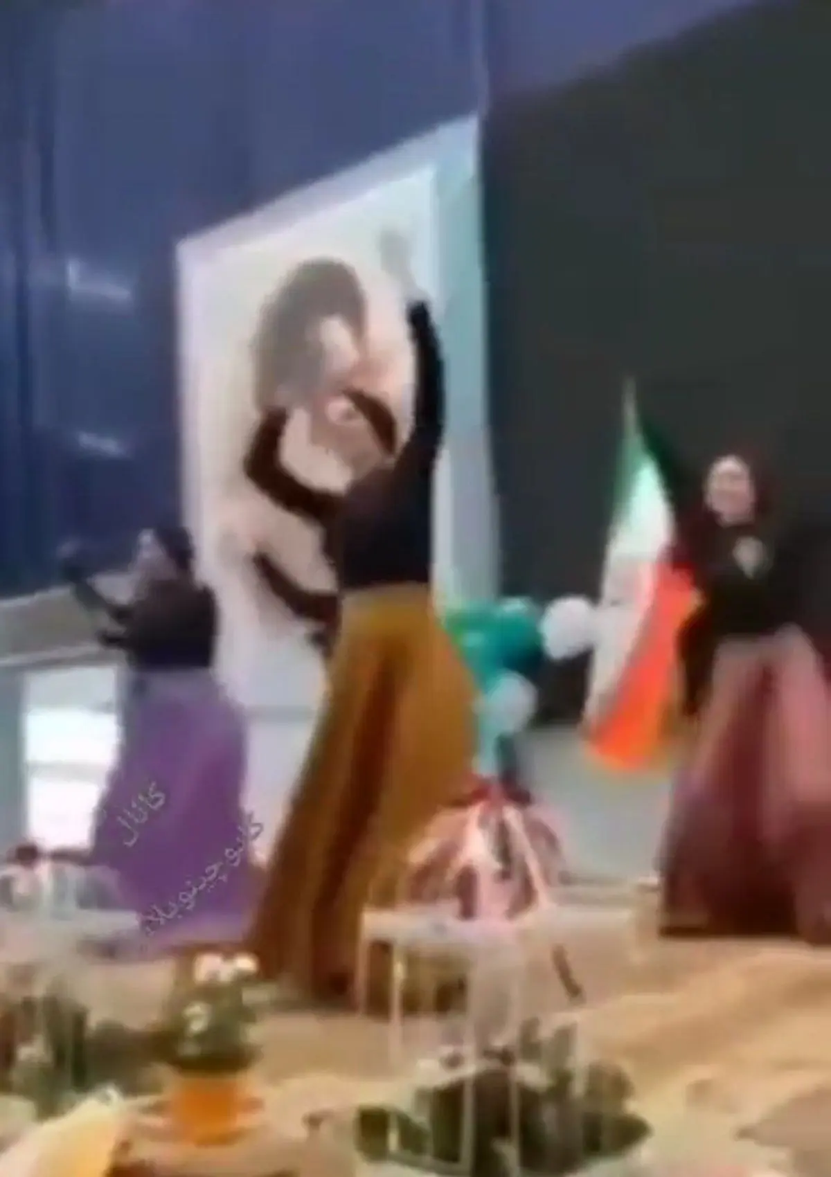 رقص گروهی زنان در برج میلاد, با مجوز شهرداری!+ویدئو