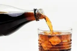 فواید عالی نوشابه که از آن بی خبرید! + تصویر 