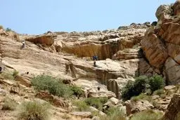 سقوط مرگبار یک چترباز در غرب تهران 
