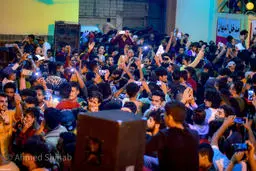  بزرگتری جشن ازدواج تاریخ یک شهر برای داماد نابینا! +تصویر