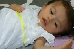 بیماری عجیب این دختر که هیچ وقت پیر نمی شود+ عکس
