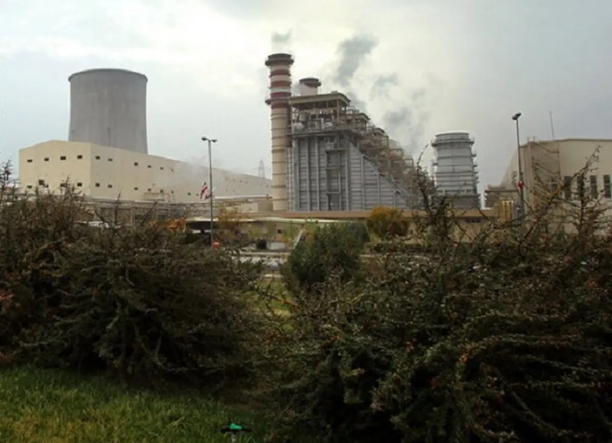 شرکت تولید نیروی برق حرارتی: نیروگاه‌های تهران مازوت نمی‌سوزانند؛ مخازن سوخت مازوت دو نیروگاه پلمب است 