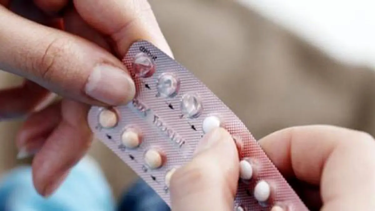 برای جلو گیری از بارداری کاندوم بهتر است یا قرص ضد بارداری ؟ | عوارض و مزایای کاندوم و قرص ضد بارداری