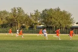 زور ذوب‌آهن و فجر به‌هم نرسید