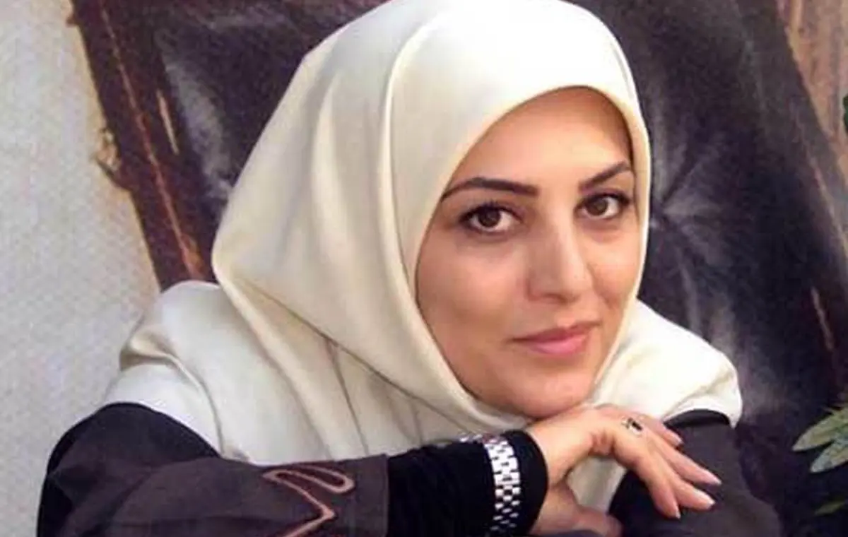 عکس جدید ژیلا صادقی با آرایش غلیظ و عجیب | خانم مجری با چهره جدیدش جنجالی شد