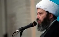 استقبال روحانیون از حجت‌الاسلام قاسمیان در فرودگاه | استقبال با حلقه گل از  حجت الاسلام قاسمیان