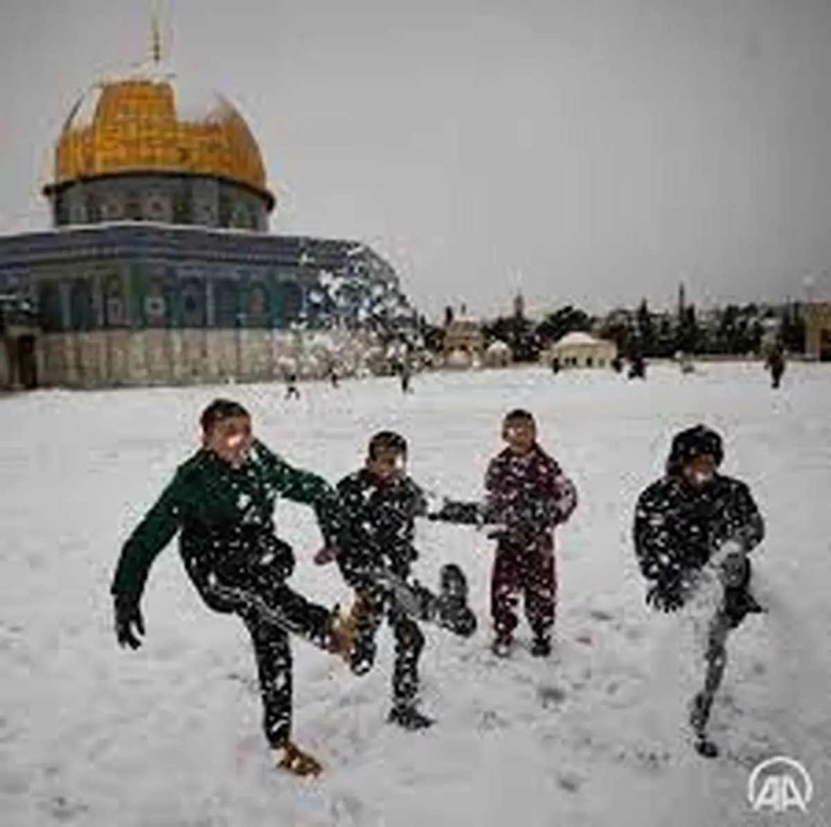 برهم زدن شادی فلسطینی ها در هنگام برف بازی!+ویدئو