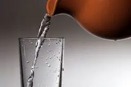 فایده باورنکردنی مصرف آب در ظروف سفالی 