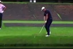 دیشب این صحنه به‌عنوان بهترین ضربه‌ تاریخ گلف به‌ ثبت رسید + ویدئو