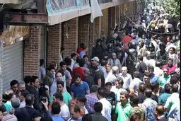اعتراضات اخیر چگونه به بحران بازار کار دامن می‌زند؟ | دومینوی بحران